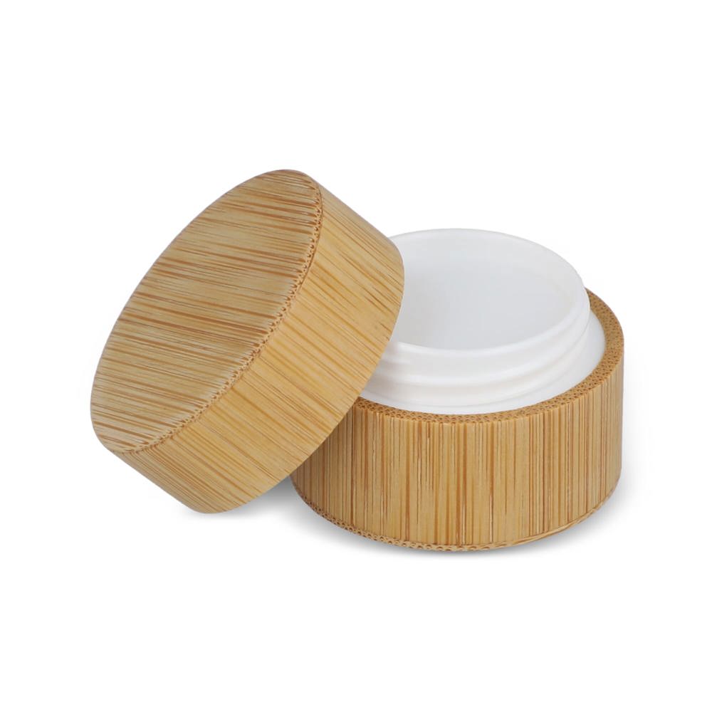 Lippenbalsem rond bamboe