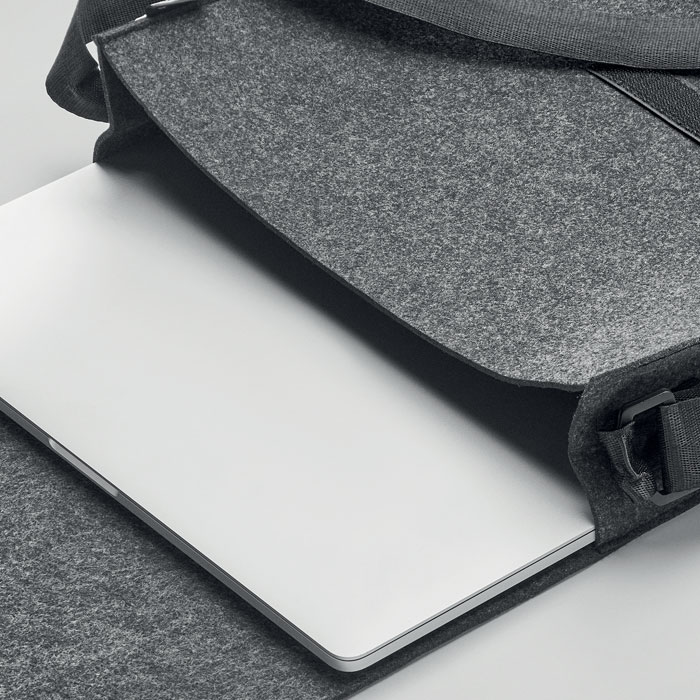 BAGLO - Vilten laptoptas van RPET